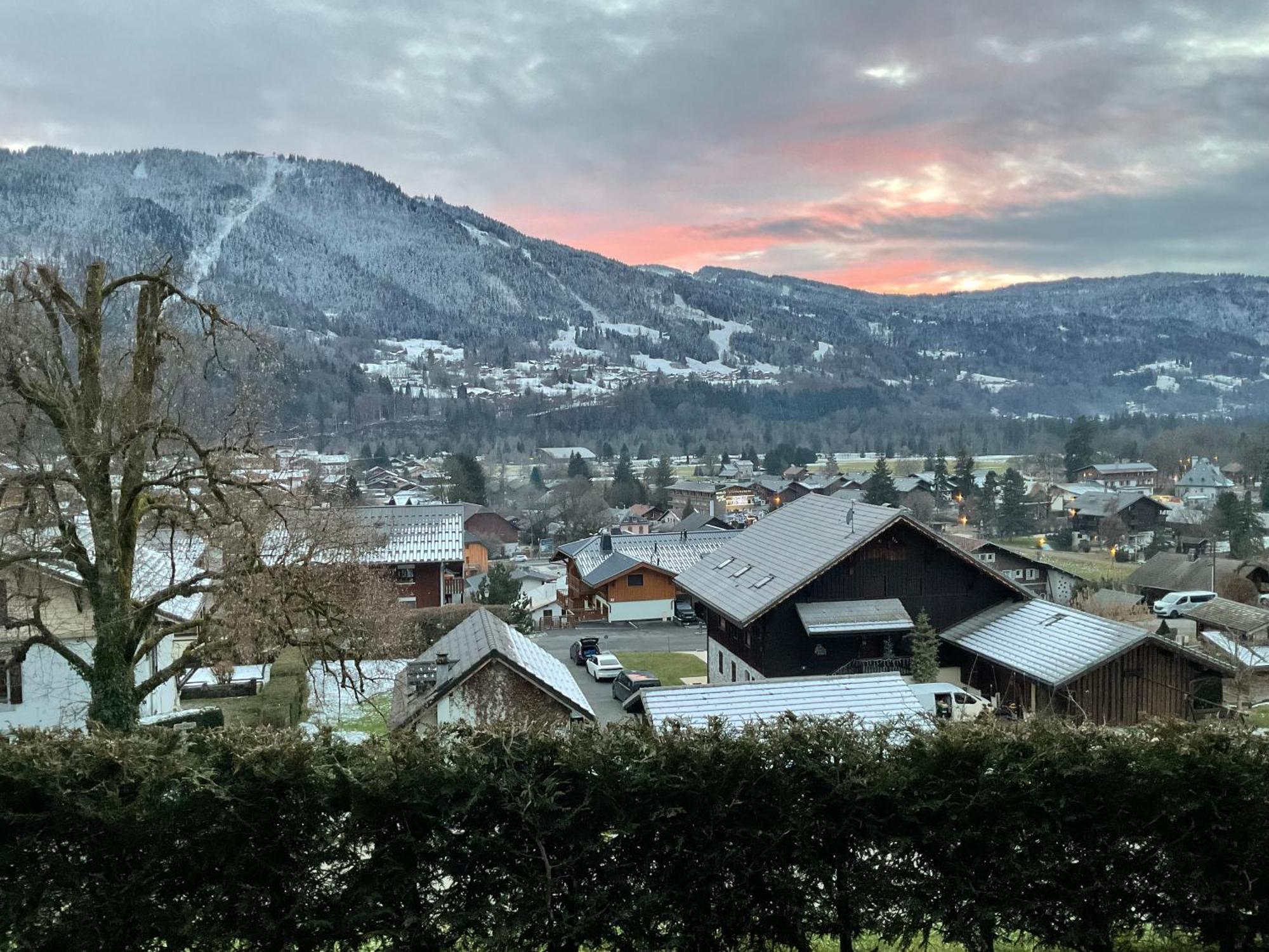 Plein Soleil Modern 3 Bedroom Apartment With Stunning Mountain Views Samoens Luaran gambar